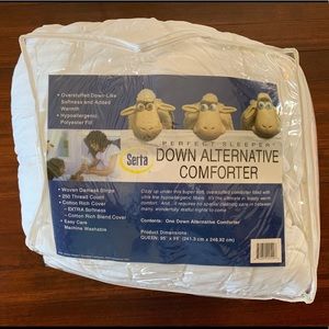 Queen Alternative Down Comforter